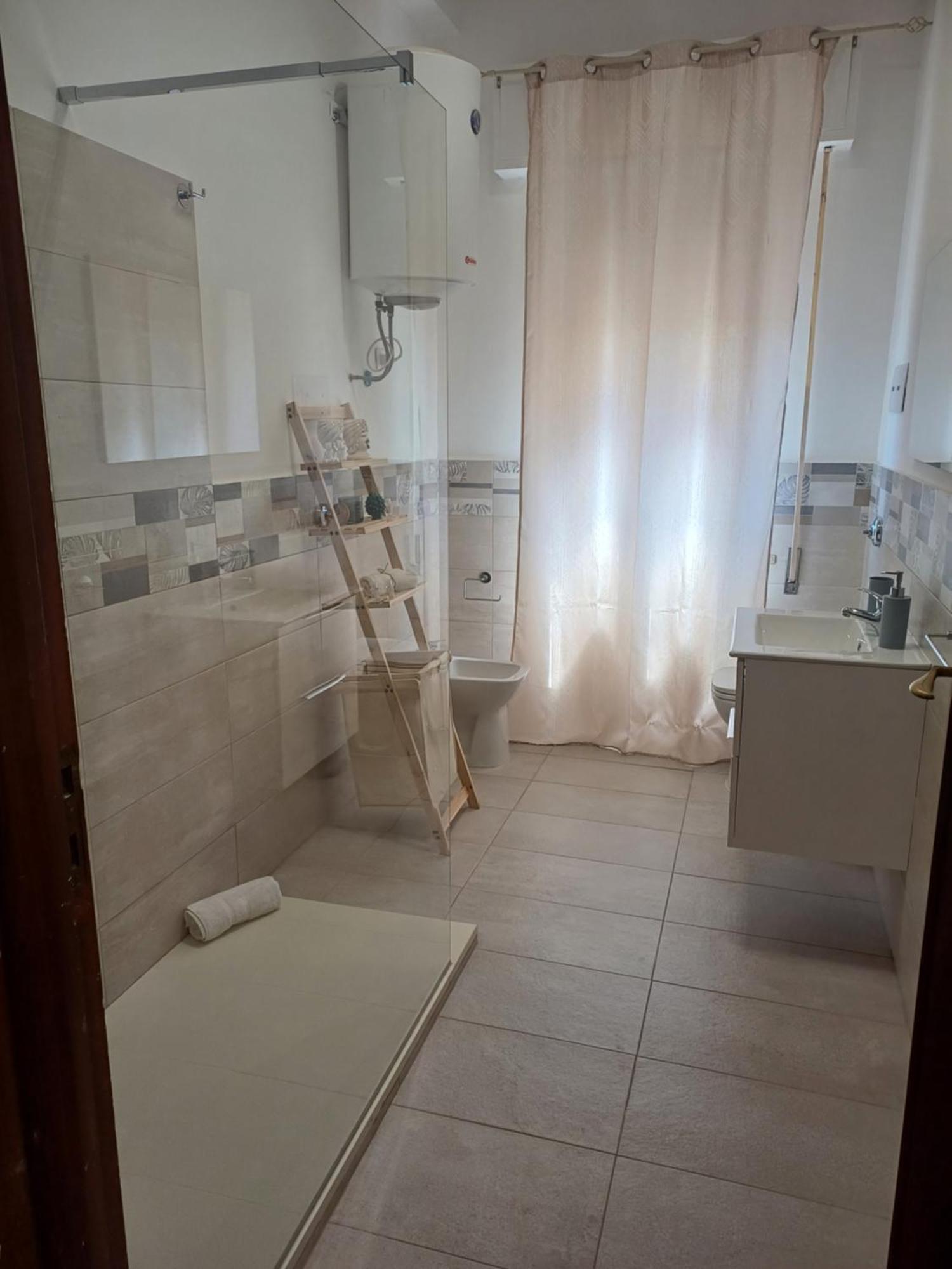 Litoranea Home Santa Flavia Exteriér fotografie